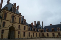 FONTAINEBLEAU Chateau Quartier Henry IV (4)-min