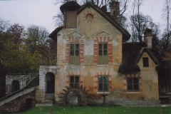 VERSAILLES Château Hameau de la Reine Moulin (1)-min