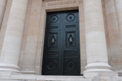 PARIS Eglise du Val de Grâce Portail (6)